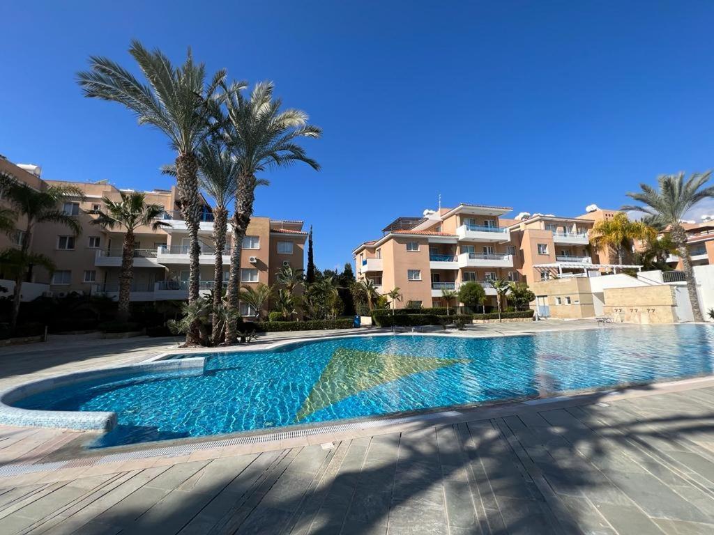 Casa Del Sol Townhouse In Iris Village Paphos Eksteriør billede