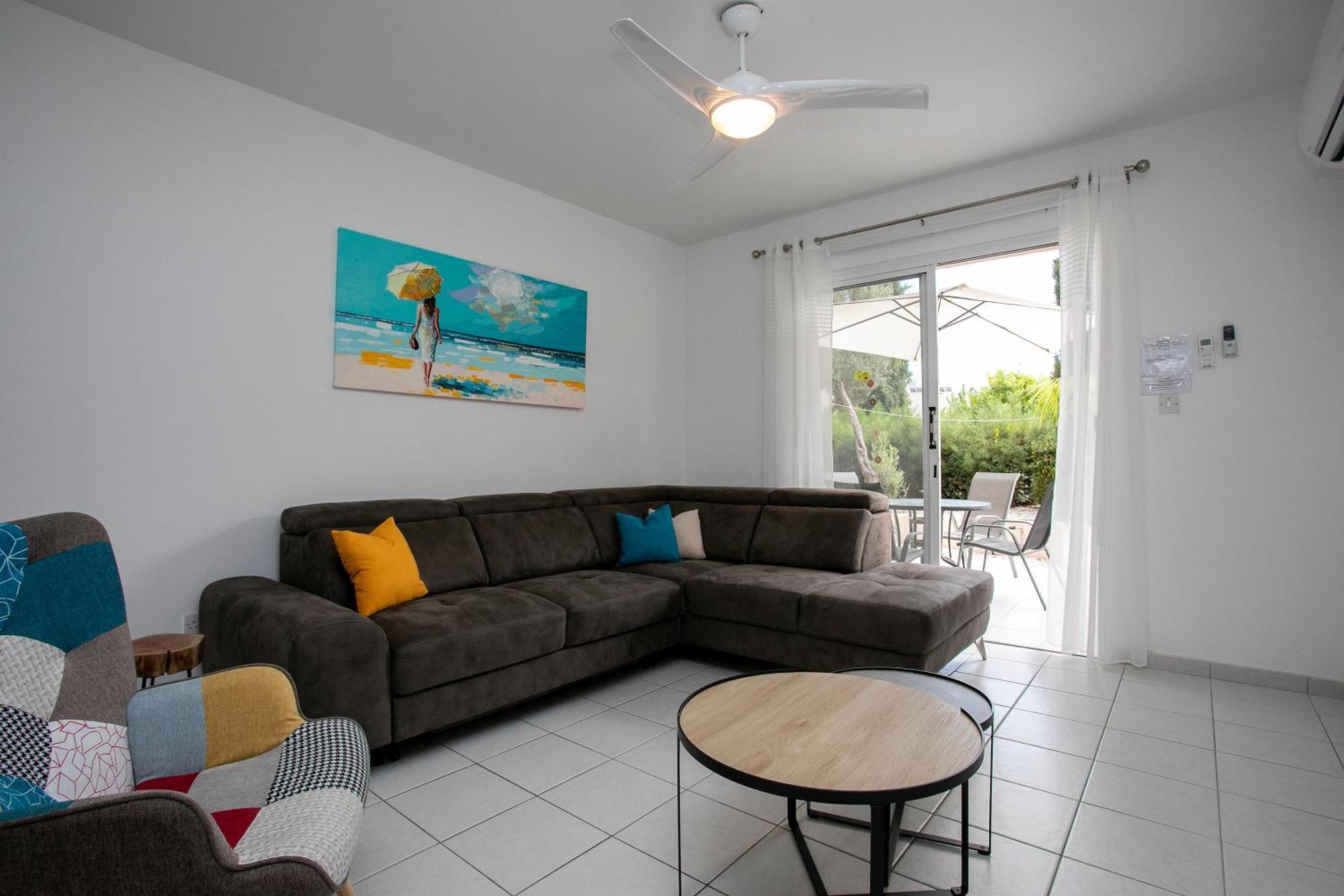 Casa Del Sol Townhouse In Iris Village Paphos Eksteriør billede