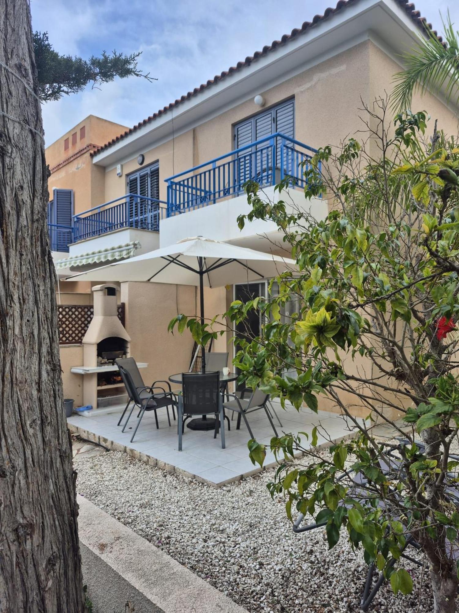 Casa Del Sol Townhouse In Iris Village Paphos Eksteriør billede